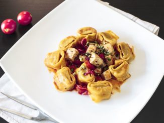 Cappelacci di zucca con ragù di pesce spada